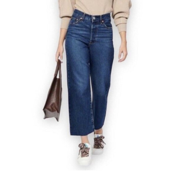 LEVI'S PREMIUM RIBCAGE STRAIGHT ANKLE Jeans w/ Raw Frayed Hem 26 Button Fly - Picture 1 of 6